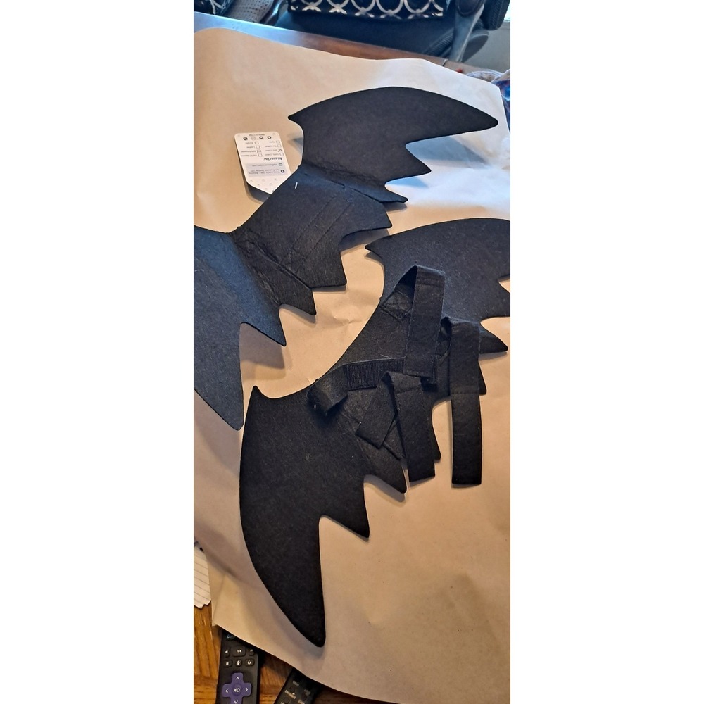 2 Pairs Of Black Wings For Your pet Small/medium - Picture 1 of 5